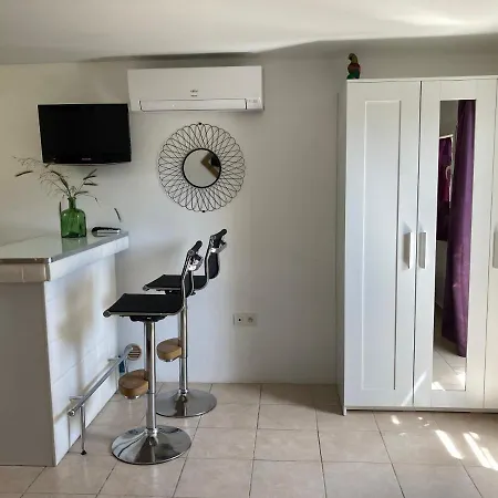 Locations Au Centre-ville De Porto-vecchio, Jardin, Terrasse, Parking Prive Porto-Vecchio (Corsica)