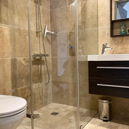 Locations Au Centre-ville De Porto-vecchio, Jardin, Terrasse, Parking Privé * Porto Vecchio