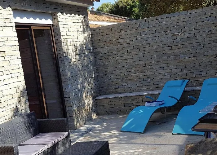 Locations Au Centre-ville De Porto-vecchio, Jardin, Terrasse, Parking Prive *