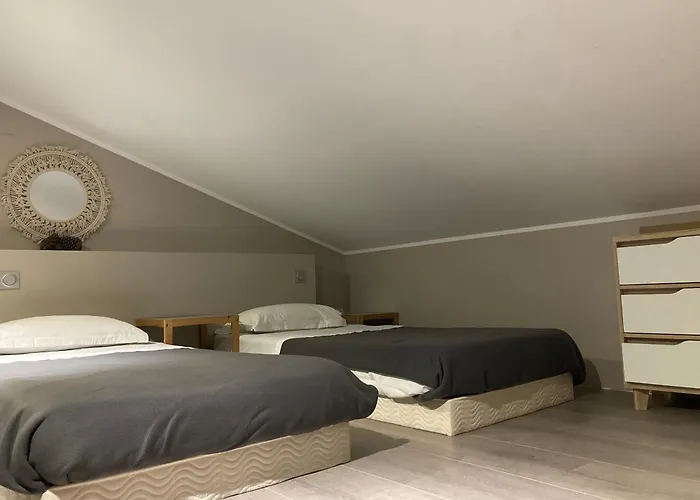 Locations Au Centre-ville De Porto-vecchio, Jardin, Terrasse, Parking Prive Порто-Веккьо